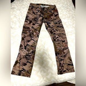 Under armour camo hunting pants